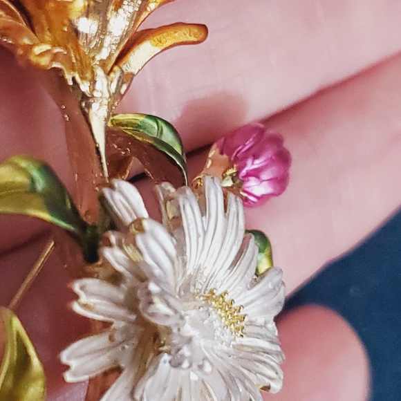 Silver purple tan 3d flower brooch pendant gold green STUNNING NEW enamel - Picture 10 of 12